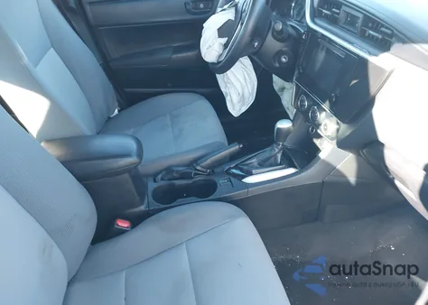 2018 Toyota Corolla L z USA, uszkodzony, nr VIN 2T1BURHE4JC975075